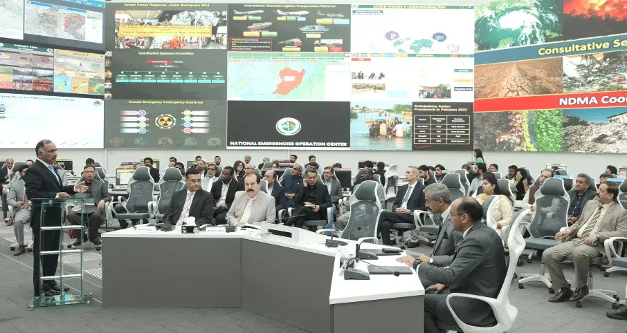 04-04-2024, Islamabad: Chairman NDMA Lt Gen Inam Haider Malik briefed about Capabilities of NEOC Participants of Joint initiatives-Pakistan’s National Disaster Response Readiness-2024 at NDMA HQs